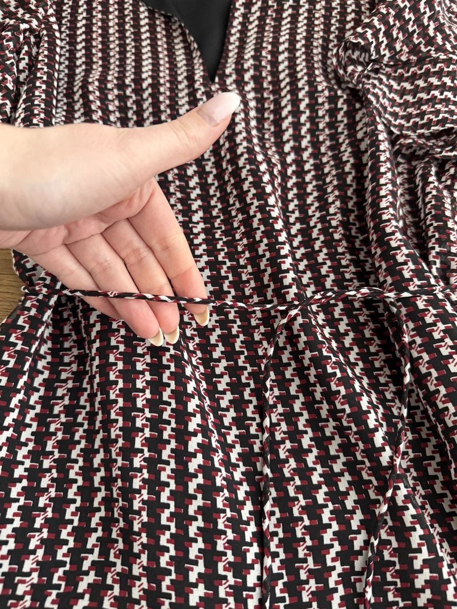 Vestiti: Reiss Kleid – Usato da Oberneunforn venduto da Nir2yh 3