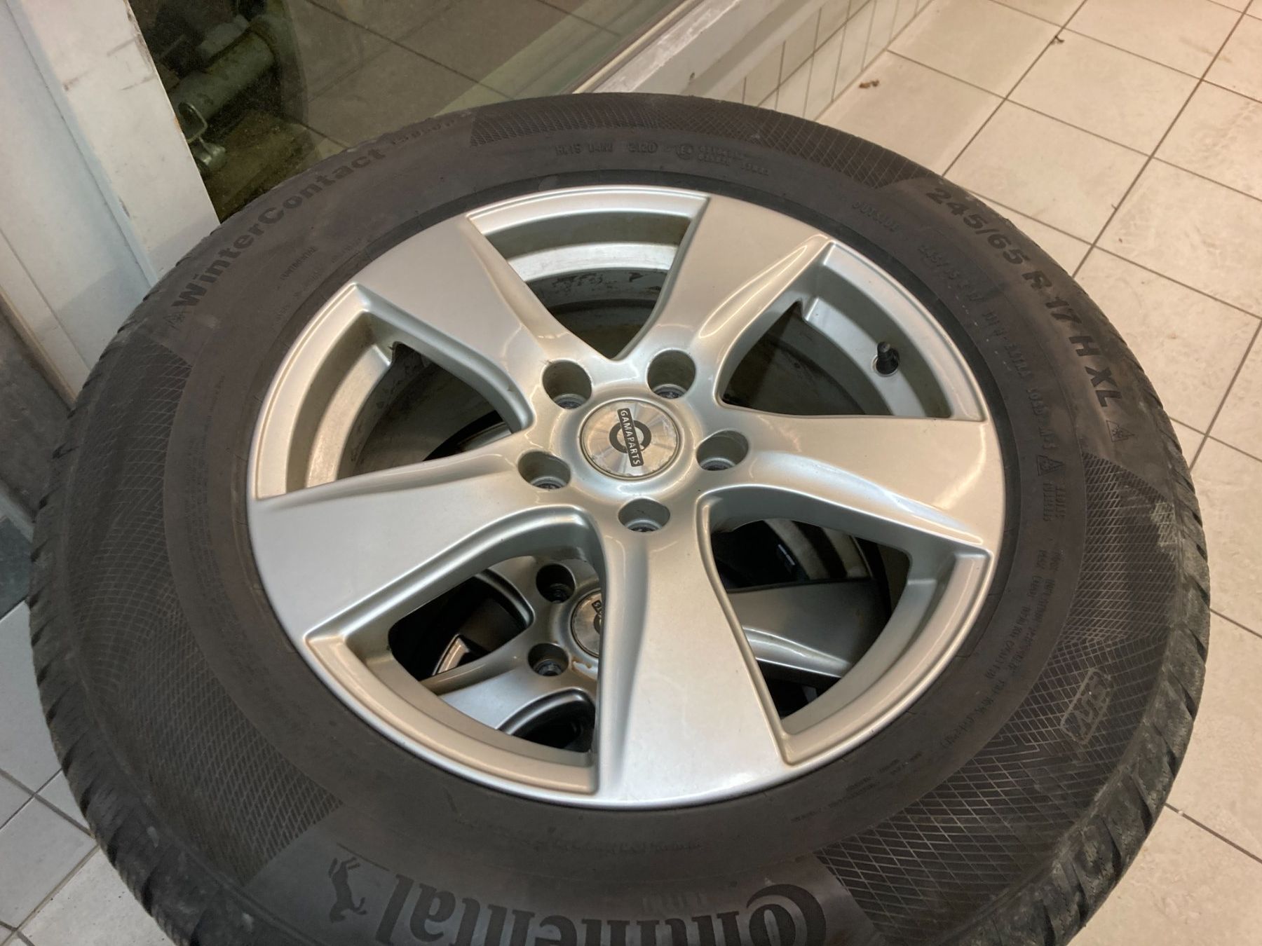 Pneumatici & Ruote complete: VW Amarok Winterräder 245/65R17 – Usato da Cham venduto da WB2223 1