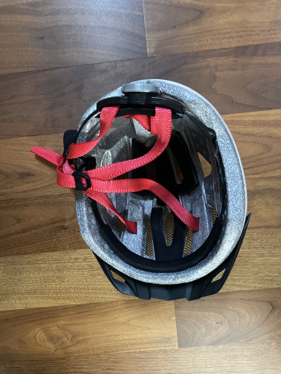 Caschi: Velohelm Grösse 49-54cm – Usato da Fehraltorf venduto da Nadja0205 1