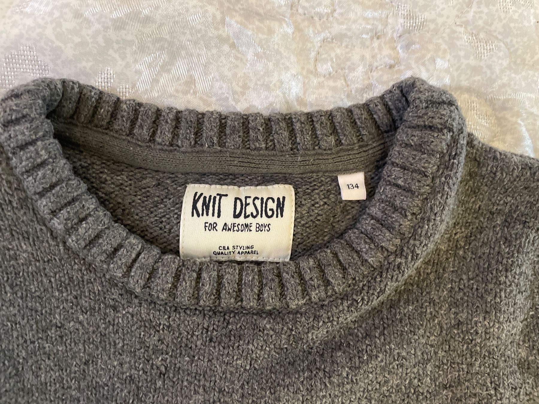 Maglioni & Felpe: Gebrauchte Warmer Winter-Pulli, Grösse 134-140, Top Zustand! – Usato da Niederlenz venduto da Depeche-mode 1