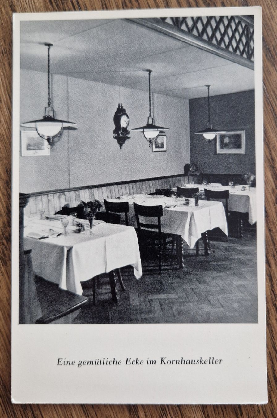 Cartoline postali: Gemütliche Ecke im Kornhauskeller, Bern – Usato da Ebikon venduto da Donar50