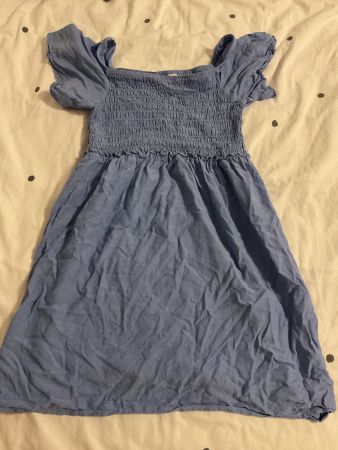 Sommerliches, blaues Kleid mit Puffärmeln, Grösse 146