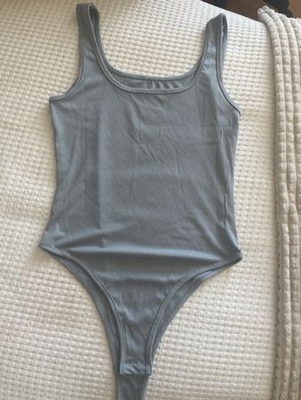 Sommer-Body mit Rippmuster, Grösse S