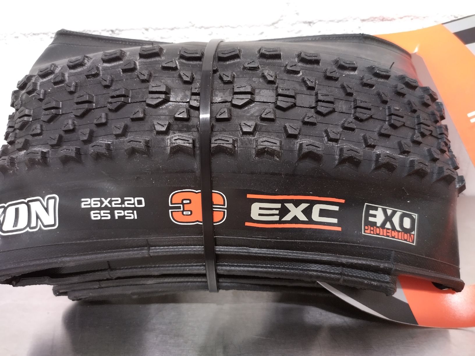Maxxis Pneumatici & Ruote complete: MAXXIS IKON EXC EXO – Nuovo e nell'imballaggio originale da Hombrechtikon venduto da findik 3
