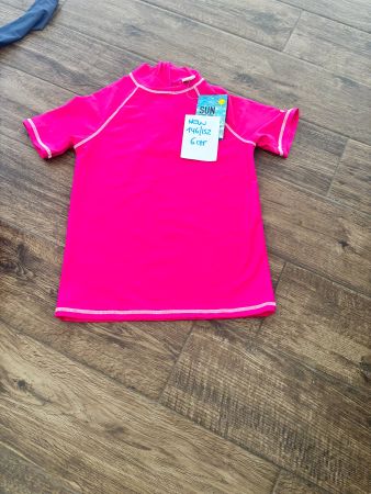 NEU UV 50 T shirt Gr 146-152