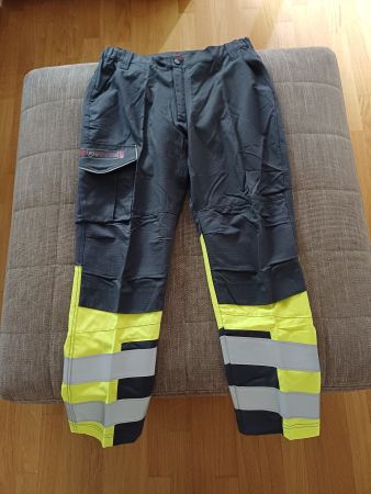 Hose zum Schutz vor elektrischen Lichtböen