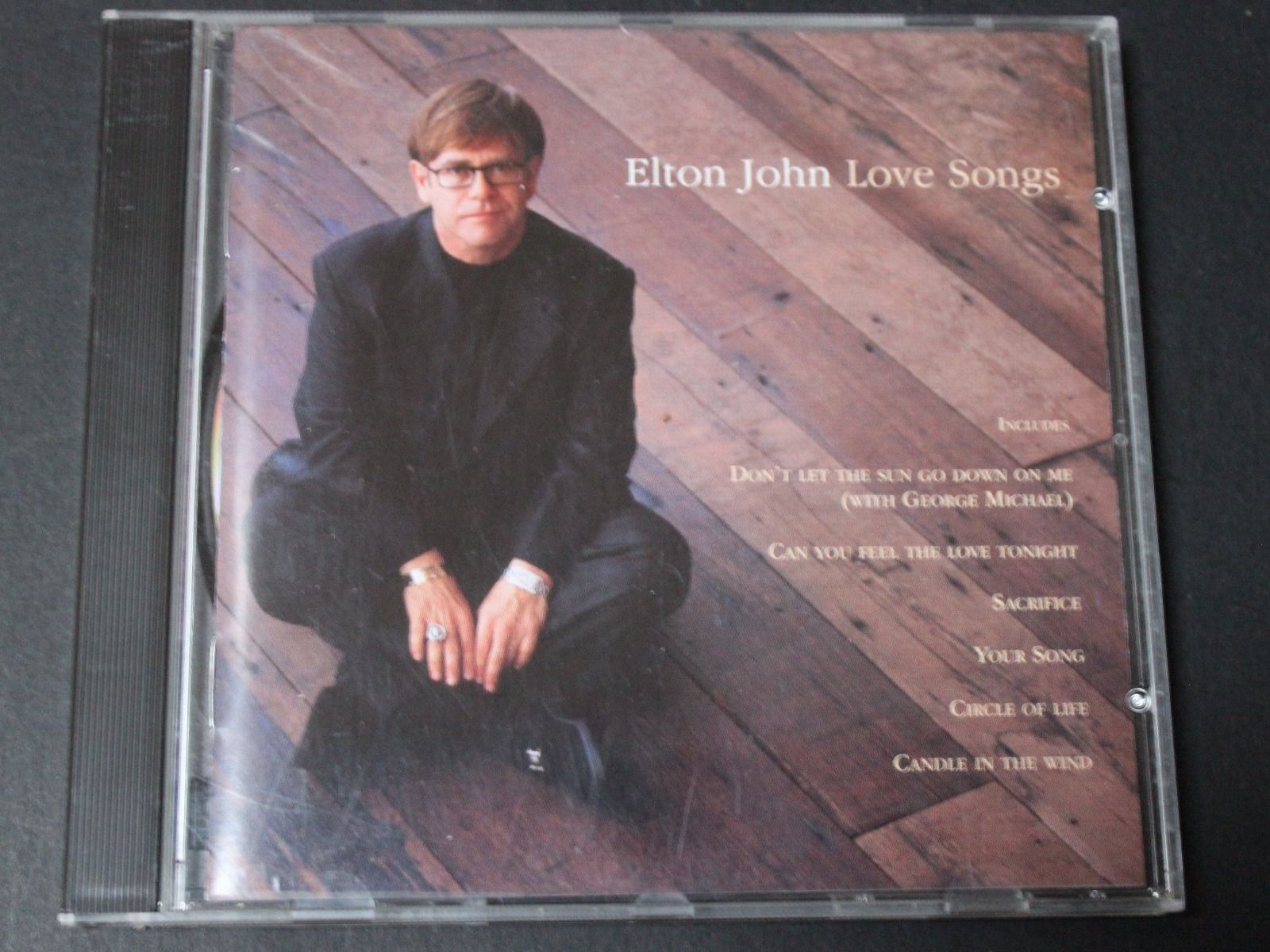 CD: ELTON JOHN - LOVE SONGS CD 1995 – Usato da Tübach venduto da JamesStone 1