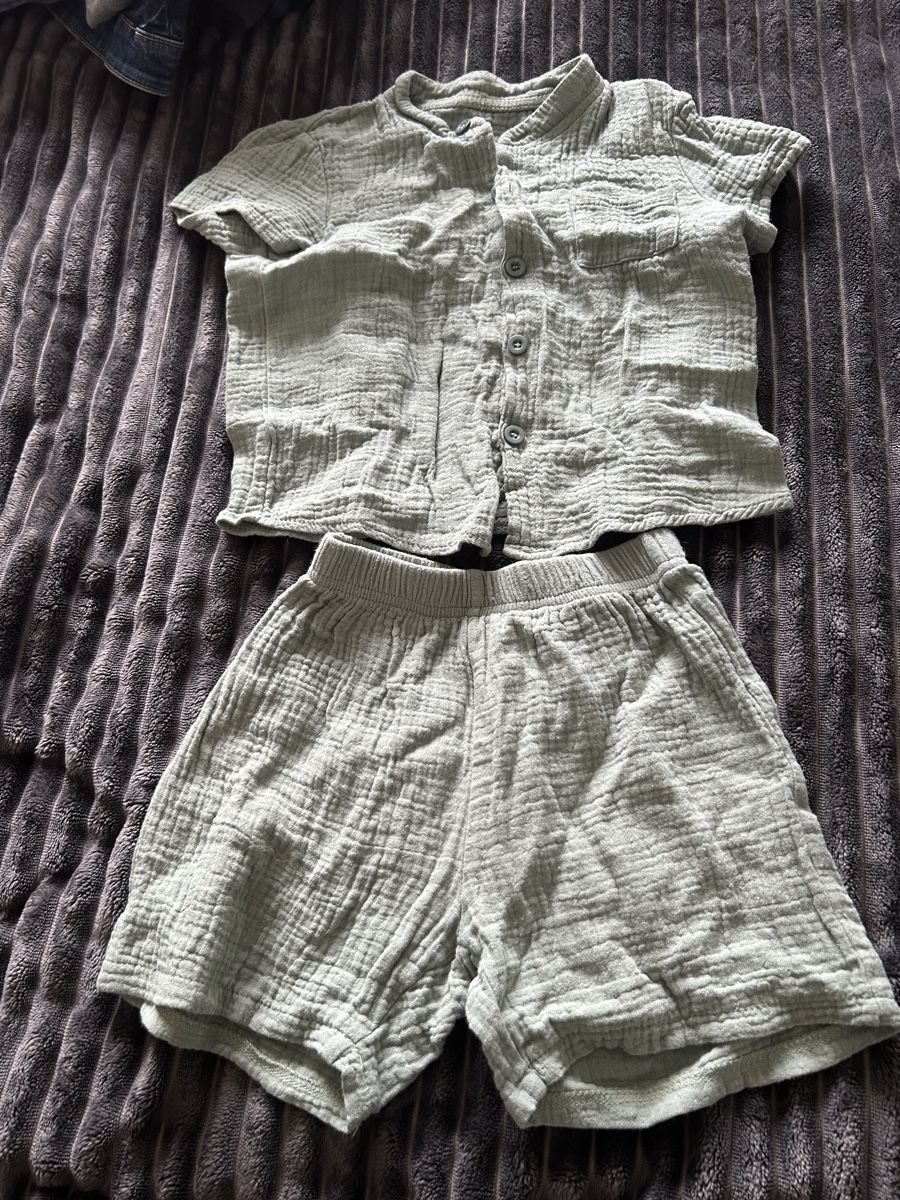 Lotti & Set di vestiti: Oberteil und hose – Usato da Staad SG venduto da cla_q9nm