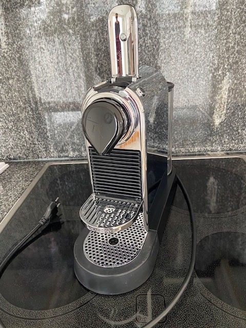 Design Nespresso Kaffeemaschine (Neu (gemäss Beschreibung)) in ...