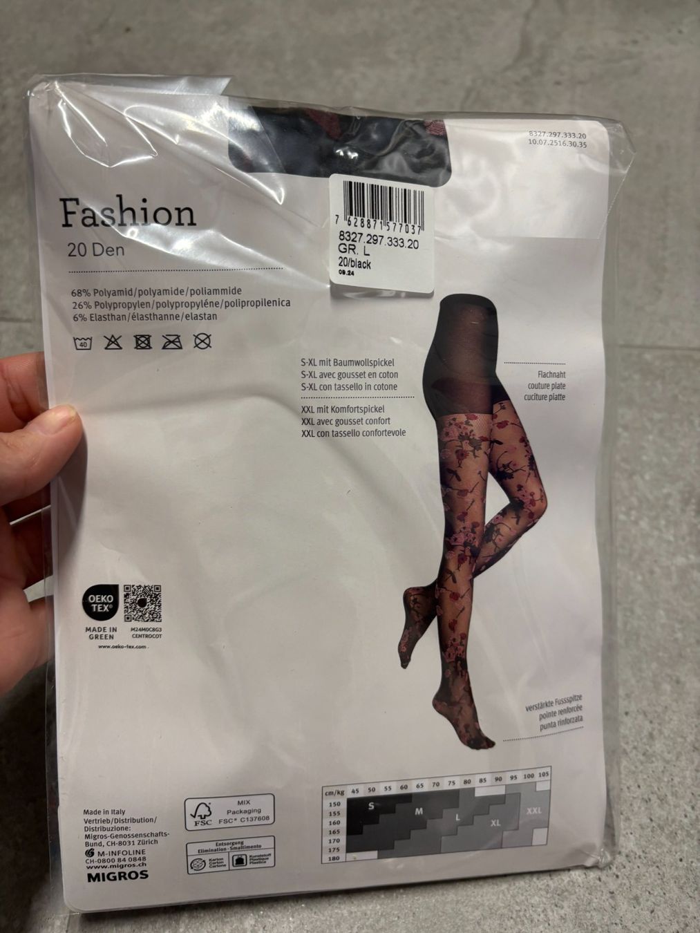 Collants: Collant noir à fleurs Migros Essentials neufs taille L – Neuf (Voir description) à Salvenach par gwenwywar 1