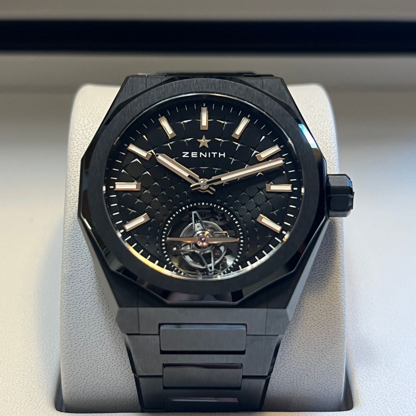 Zenith Orologi: Zenith Defy Skyline Ceramic Tourbillon – Usato da Carouge GE venduto da Watchaser