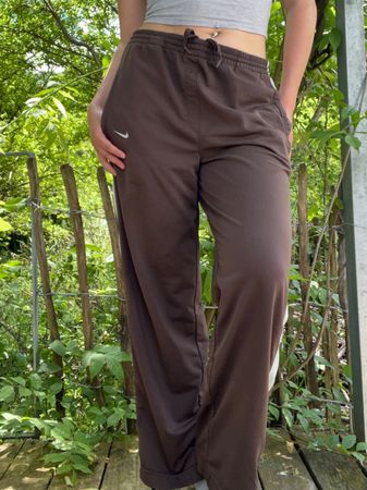 Nike Jogginghose Gr. M Braun