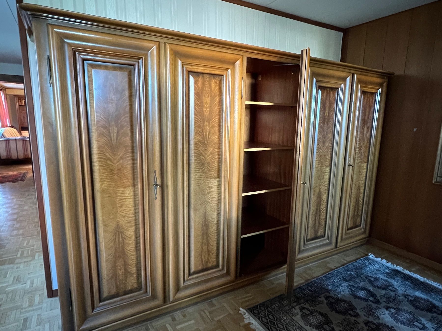 Armoires: Schrank – D'occasion à Kesswil par marki_8 1