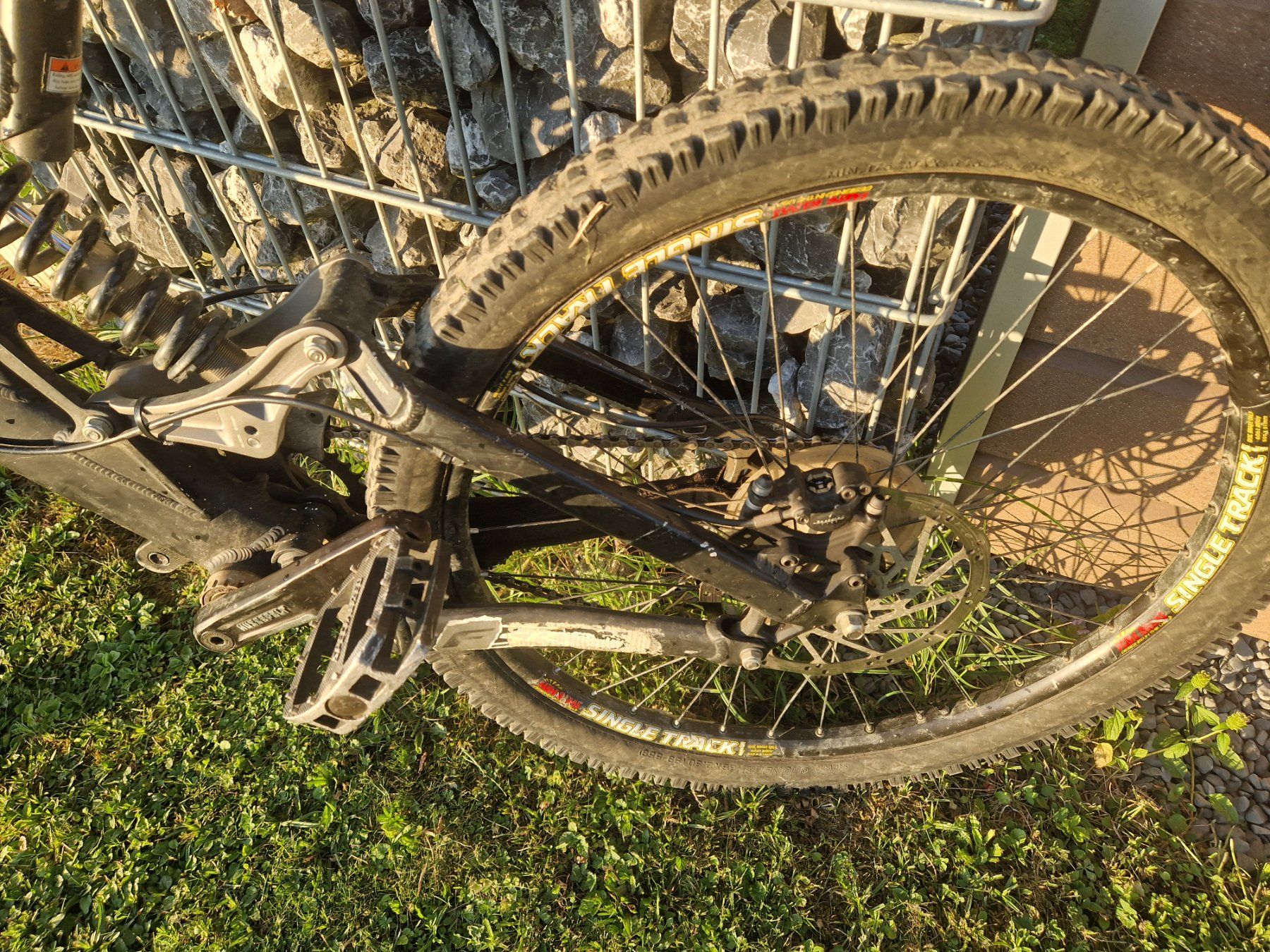 Specialized Velos: Specialized Big Hit 2 Downhillbike – Defekt aus Benken SG von dumping83 7