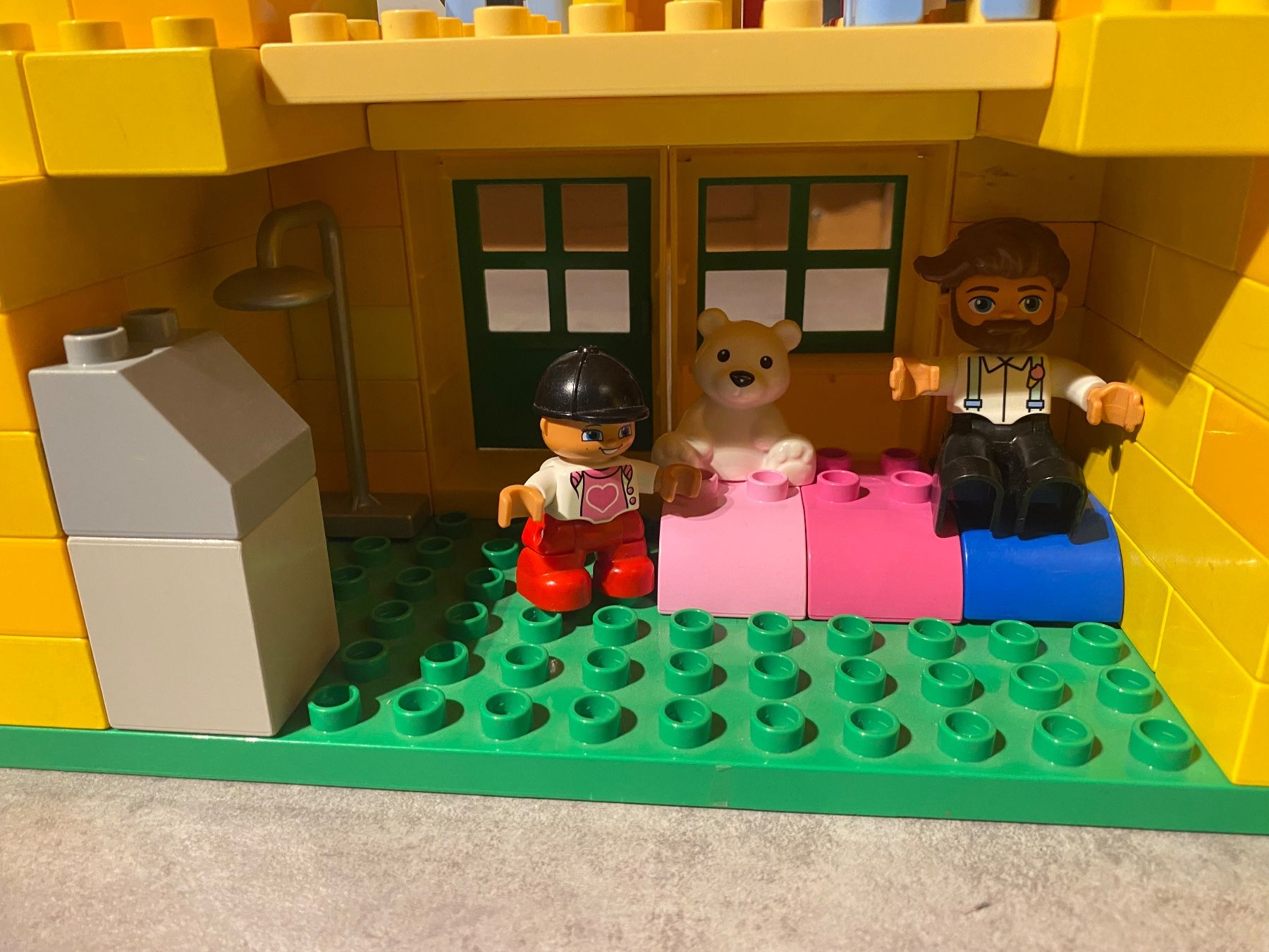 Lego Jouets: Lego Duplo Wohnhaus mit Spielplatz – D'occasion à Mastrils par scipio753 1