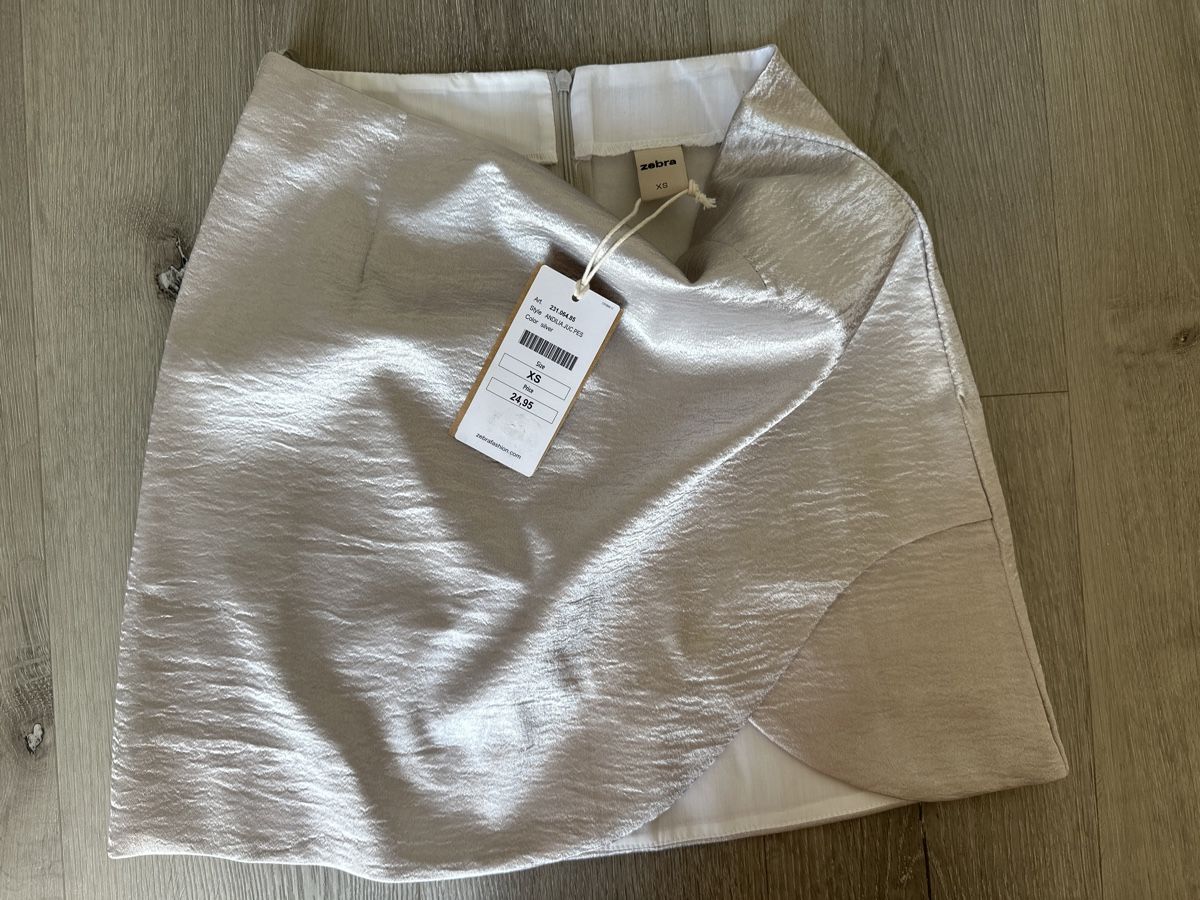 Zebra Gonne: Jupe ZEBRA NEW!!! – Nuovo e nell'imballaggio originale da Biel/Bienne venduto da TanyaM02 1
