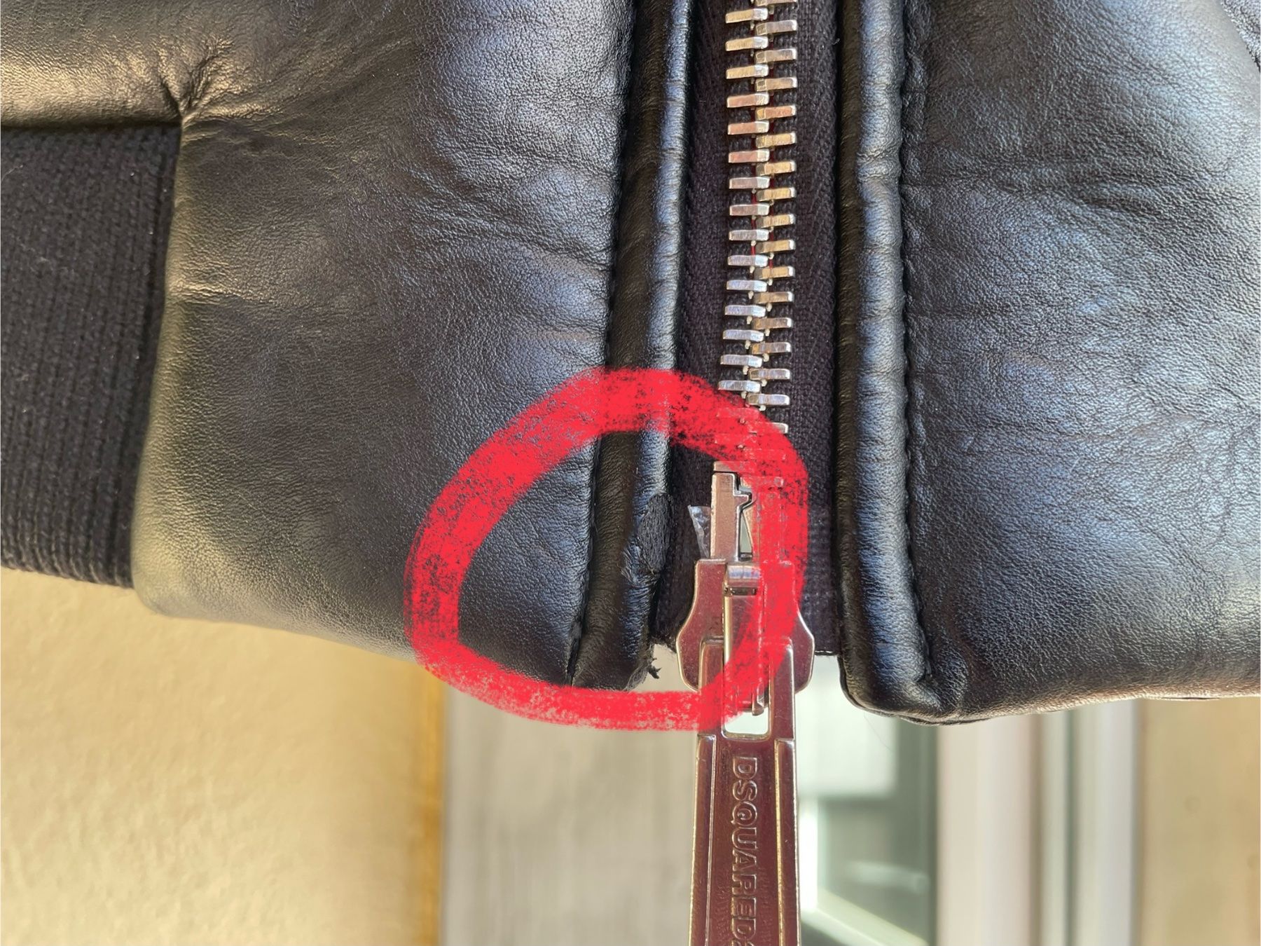 Giacche: Dsquared2 Lederjacke schwarz Gr 48 – Usato da Unterengstringen venduto da DeaundHeinz 7