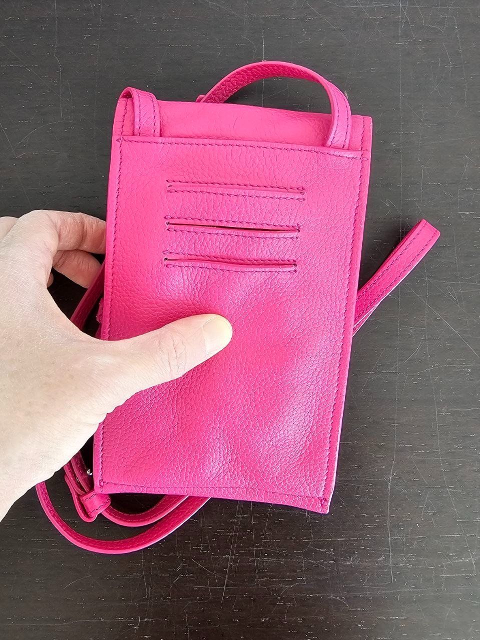 Akris Borse da donna: NEW AKRIS Anouk Phone Pouch in leather pink – Nuovo (secondo la descrizione) da Origlio venduto da ann_q6qv 3