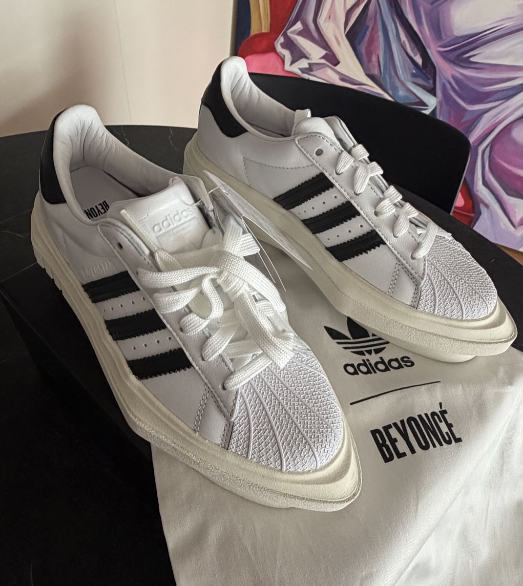 Damenschuhe: Adidas x Beyoncé Superstar 37⅓ – Neu (gemäss Beschreibung) aus Zofingen von sve_8l6g 4