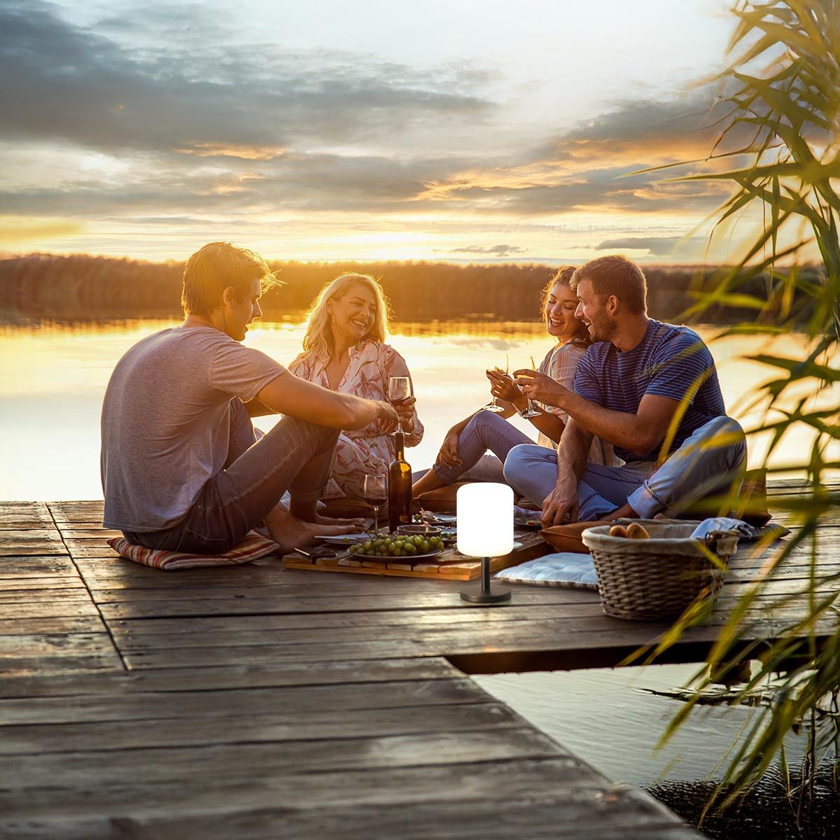 Lampade: LED Aussen Tischleuchte RGBW, 25 cm Höhe – Nuovo (secondo la descrizione) da Kreuzlingen venduto da Smart-Light 1