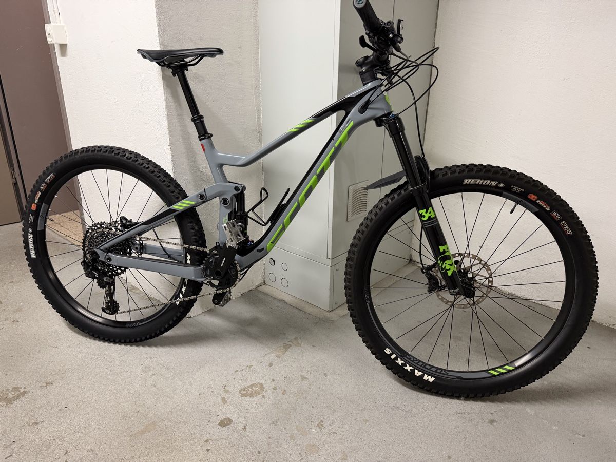 Scott Biciclette: Scott Genius 720 Carbon Fully – Usato da Alpnach Dorf venduto da FO91