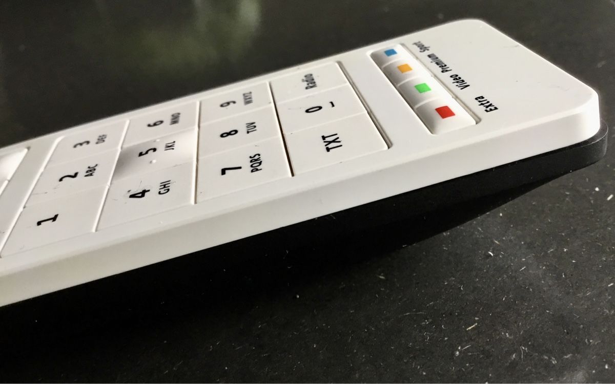 Swisscom Télécommandes: Original Swisscom Fernbedienung – D'occasion à Eggersriet par Wiese61 3