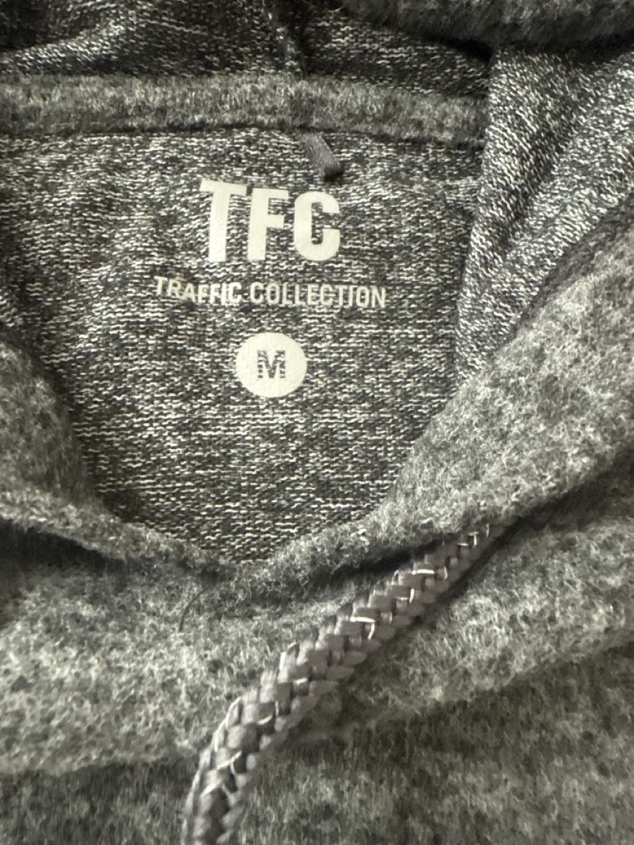 Pullover & Sweatshirts: Kapuzenpullover Gr.M – Gebraucht aus Waltenschwil von lina-04 2