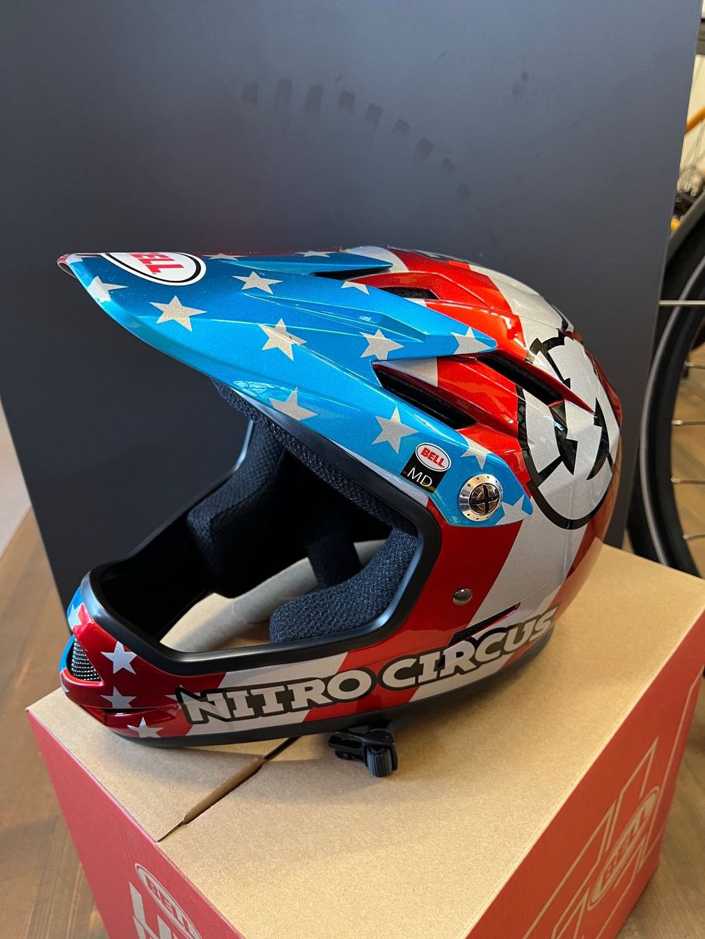 Bell Caschi: Fahrradhelm BELL Sanction Grösse L – Nuovo e nell'imballaggio originale da Eschen venduto da Sele-Radsport