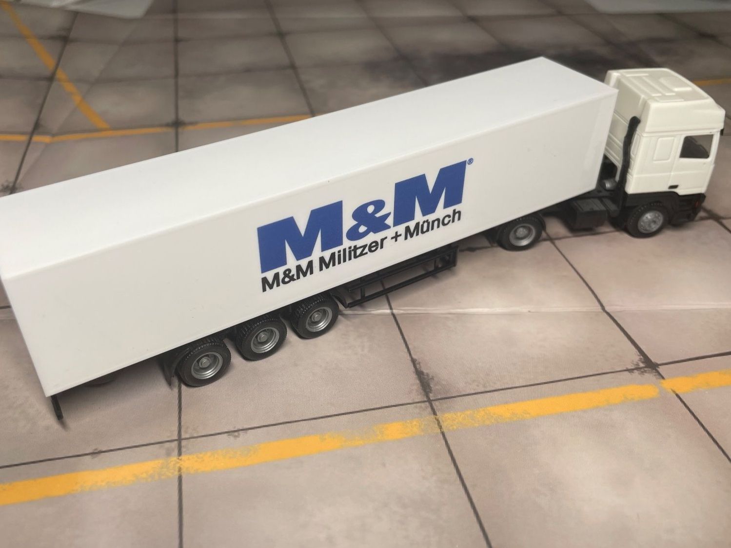 Herpa Modellini d'auto: DAF 97 Militzer & Münch 1/87 HO – Nuovo e nell'imballaggio originale da Hochfelden venduto da aviatikboerse_top 1