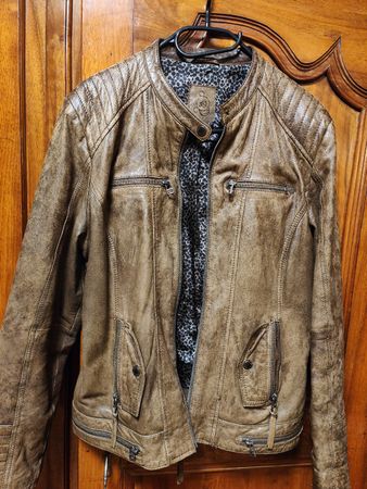 Veste en cuir S.Oliver, taille 40, parfait pour l'automne!
