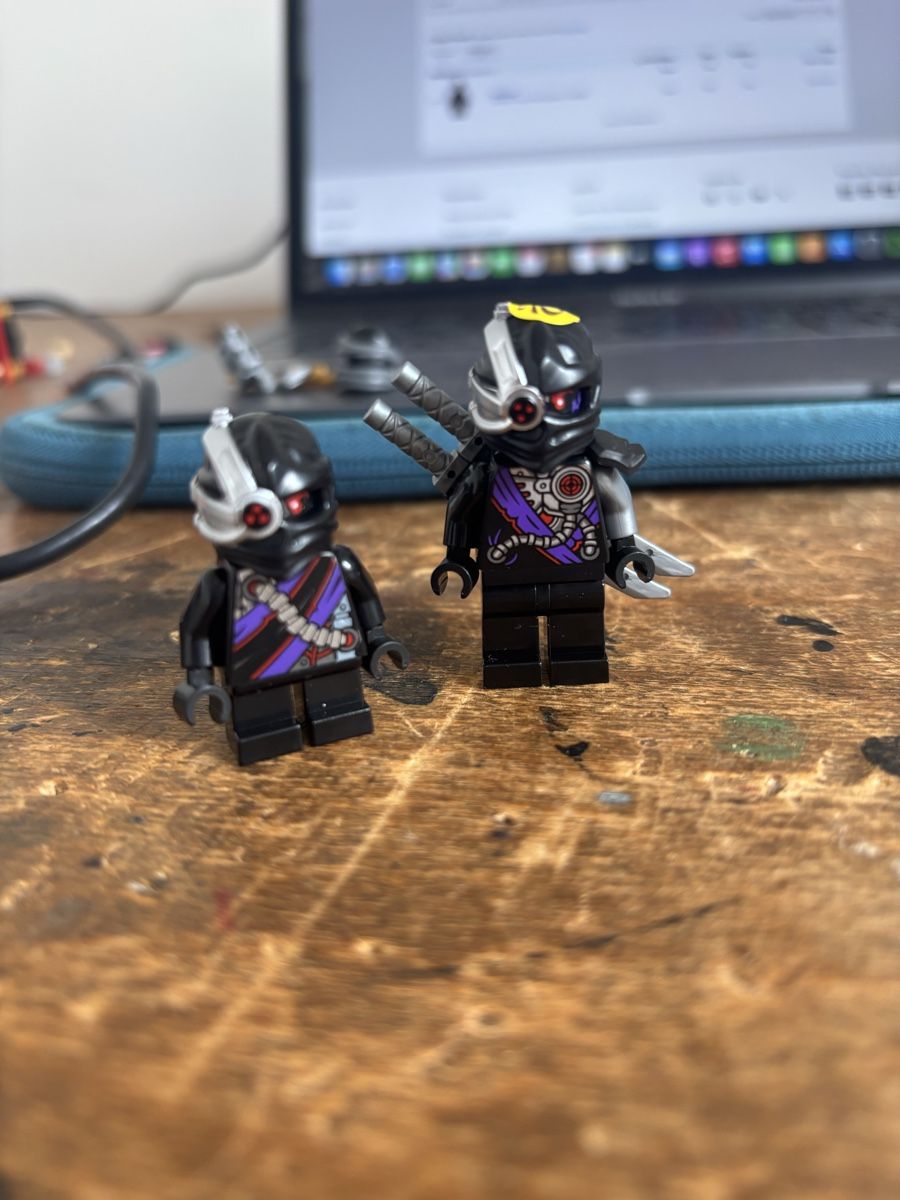 Lego Figurines: Nindroiden Lego Ninjago – D'occasion à murten par kam_9wqw