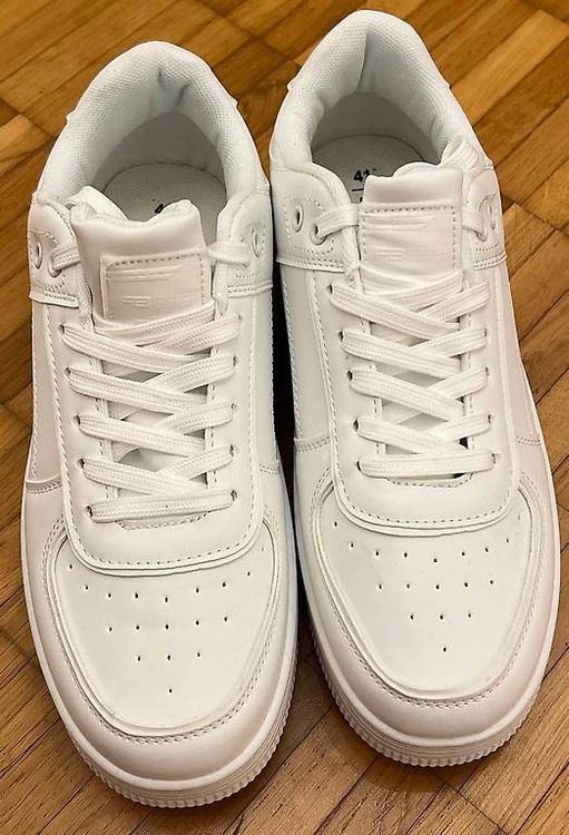Chaussures femmes: Weisse Schuhe Damen – D'occasion à Scherzingen par bla_m59d