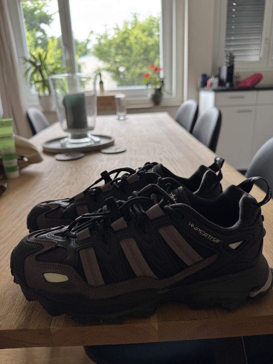 Adidas Herrenschuhe: Adidas Hyperturf Sneaker Schwarz – Gebraucht aus Zürich von tsc_z7fy 2