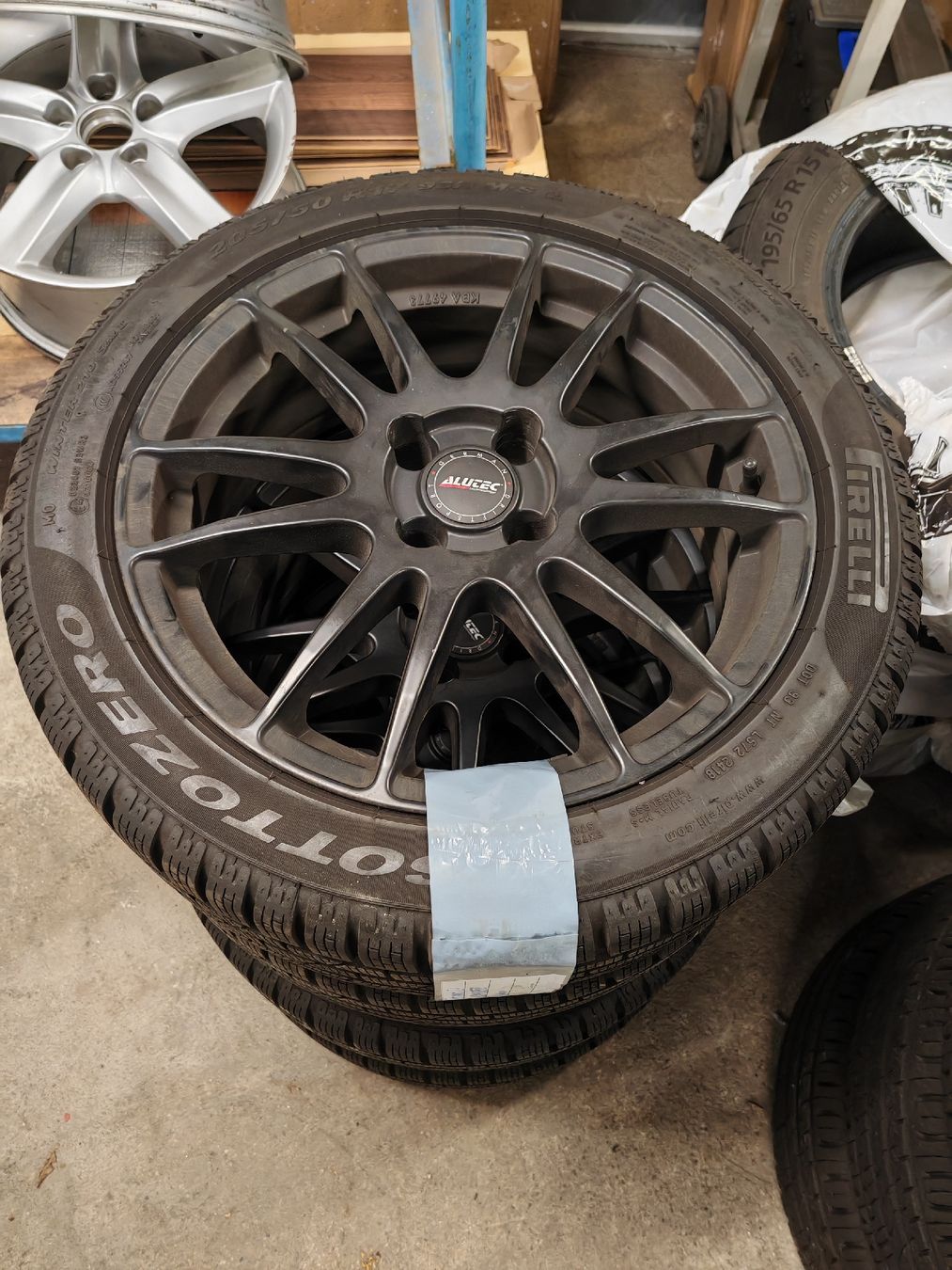 Citroën Pneumatici & Ruote complete: Citroen C4 Räder 17" – Usato da Oberengstringen venduto da 156driver
