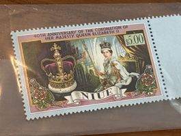 Queen Elizabeth II Briefmarke, Niue, 5 Dollar, Top Zustand!