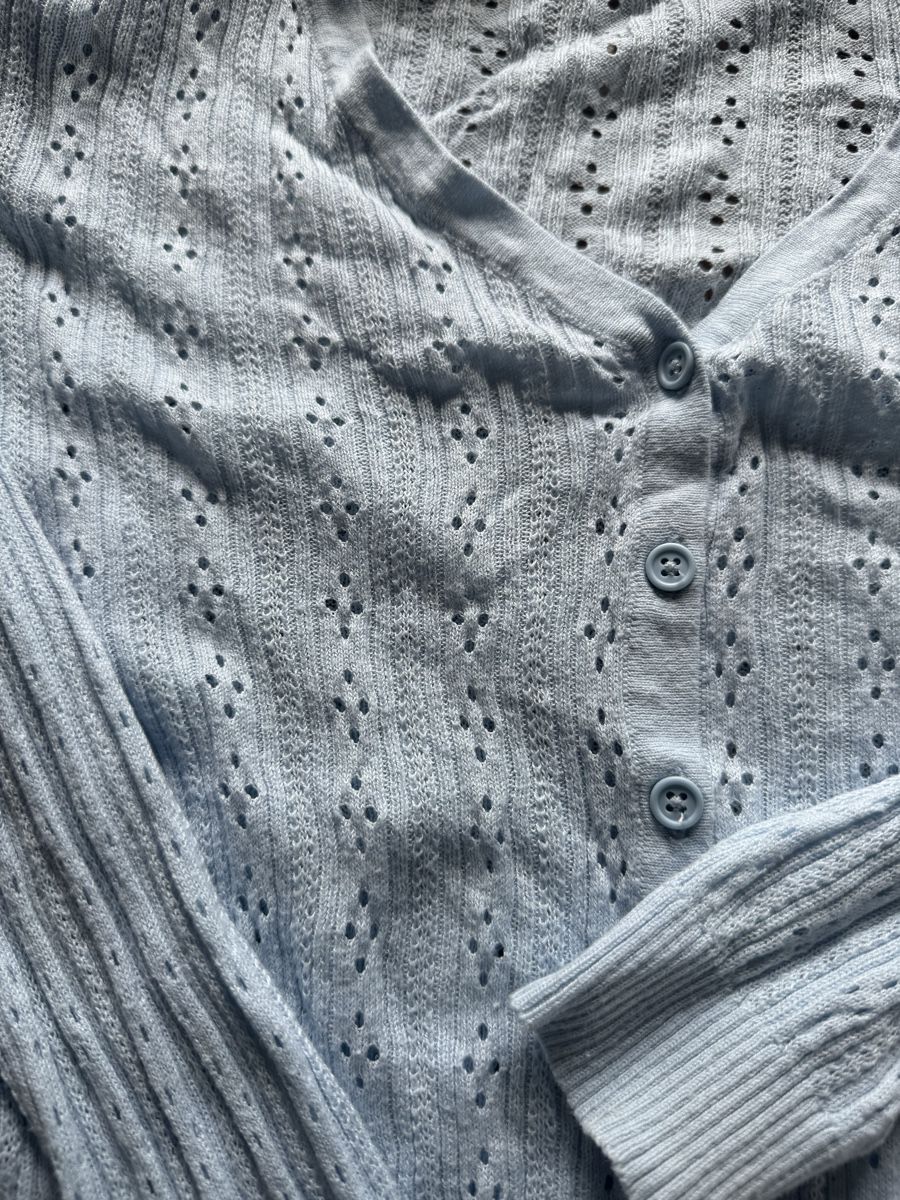 Brandy Melville Maglioni & Felpe: Strickjacke Blau – Usato da Männedorf venduto da mariadelrocioeberle 4