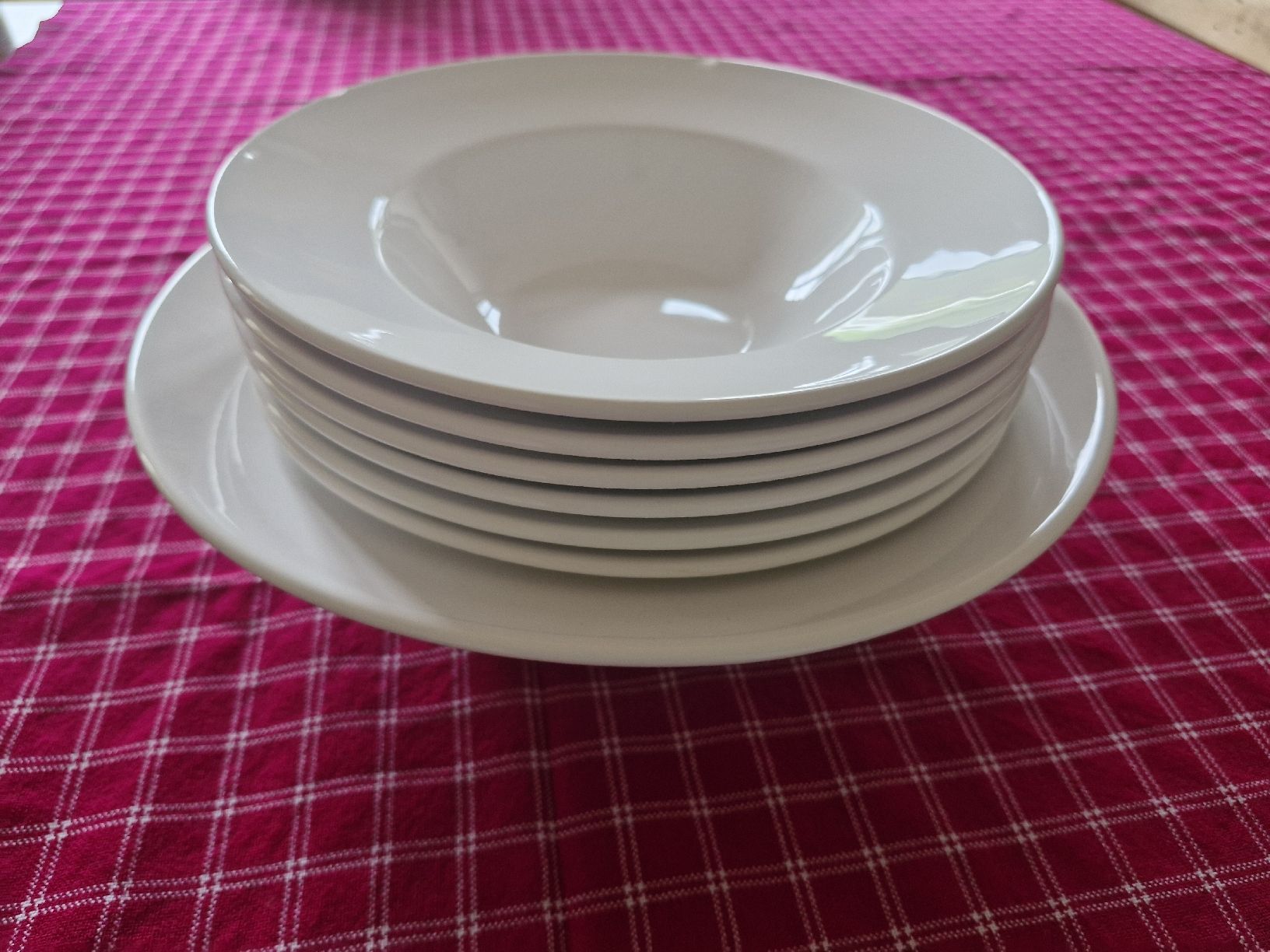 Set di piatti: 6 weisse Pastateller / Suppenteller Teller Set – Usato da Baden venduto da lor_hk8w 2