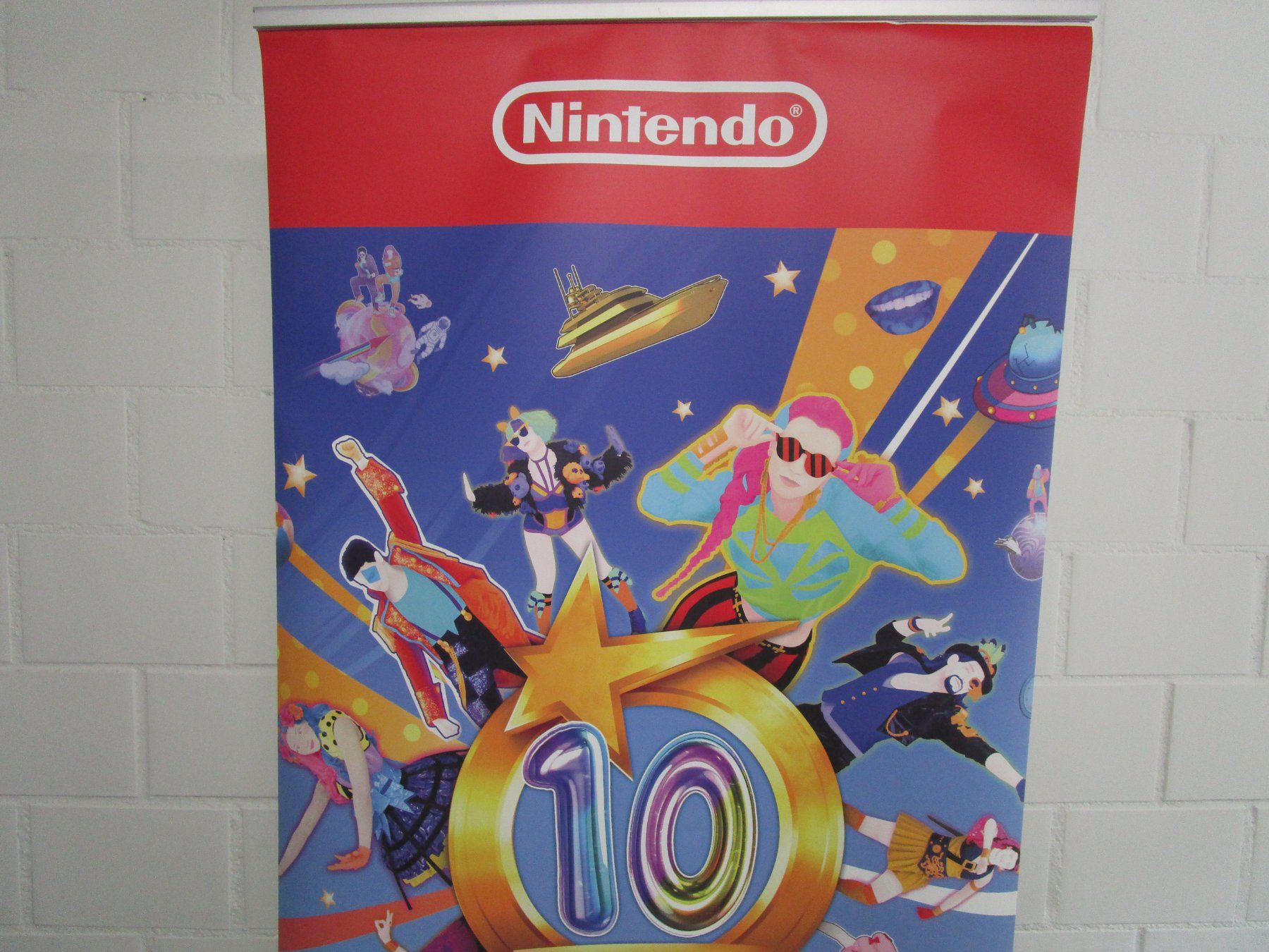 Giochi: Roll-Up Werbebanner Just Dance 10 Years Nintendo Switch – Usato da Goldau venduto da agestuffer 1