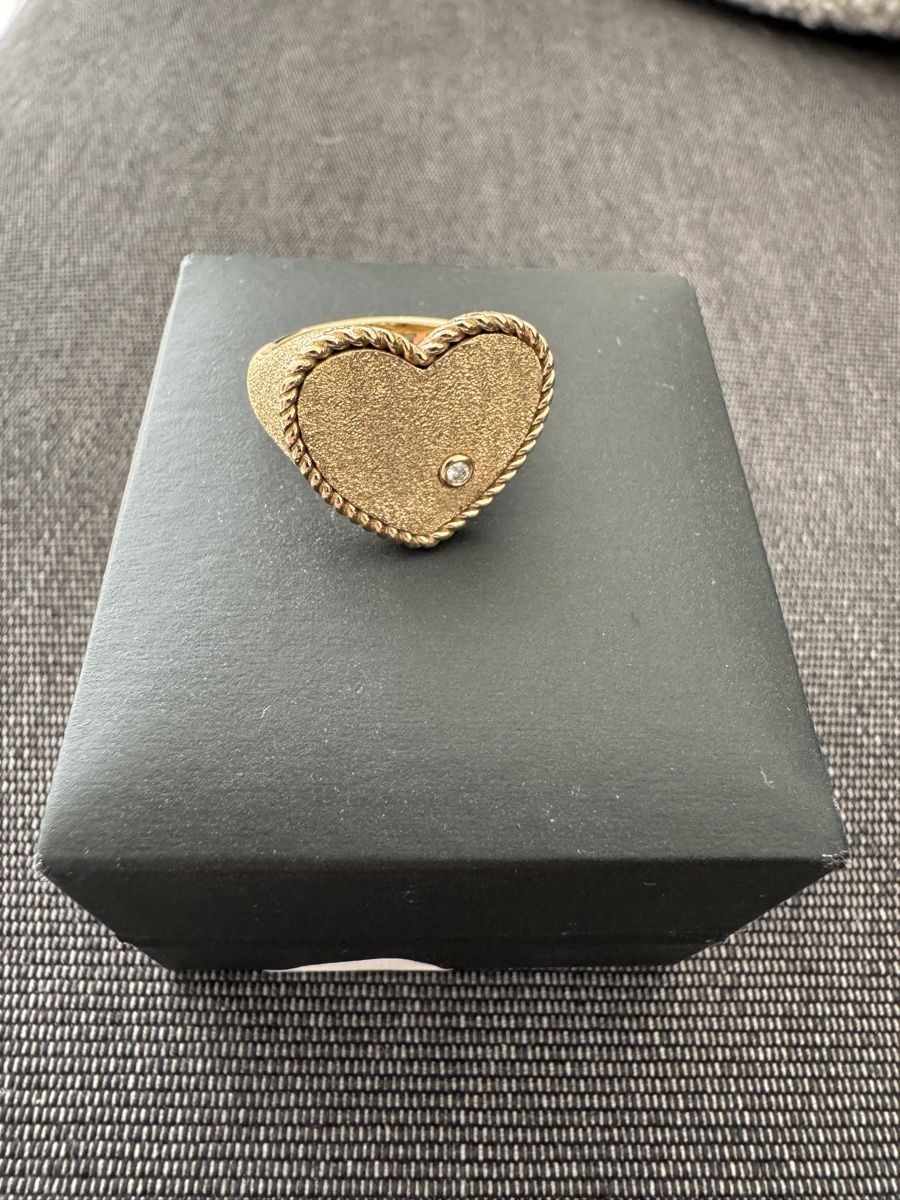Anelli: Yvonne Leon Ring gold // EUR 1990 – Nuovo e nell'imballaggio originale da Zürich venduto da Elisa_K 1