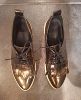 Bronzefarbene Lackschuhe, GR. 40