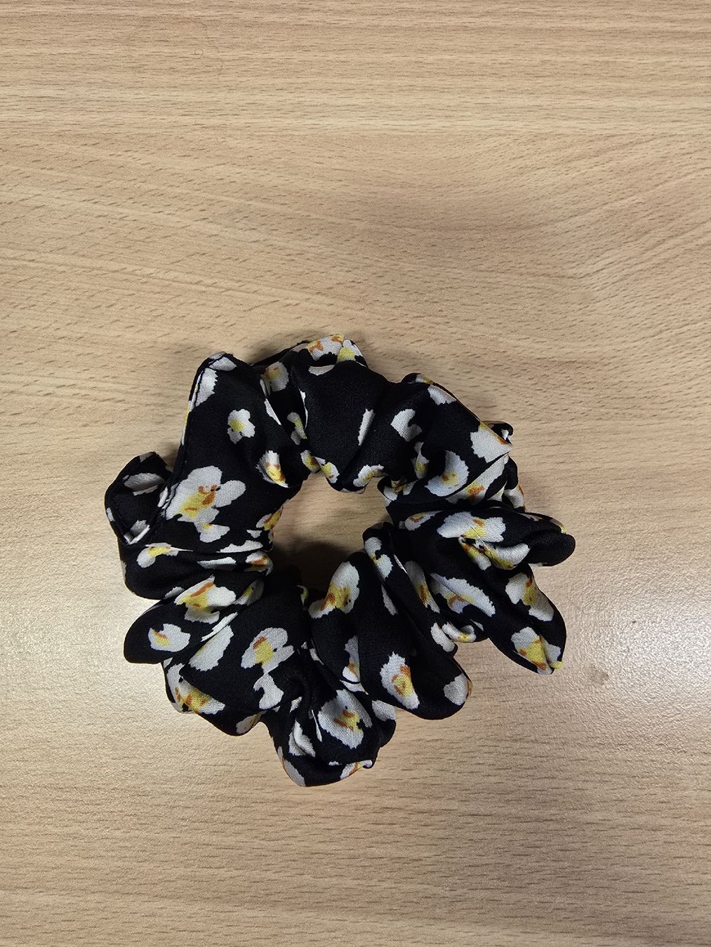 Accessori per capelli: Piqyourdress Blumen scrunchie – Nuovo (secondo la descrizione) da Rothrist venduto da Dixygirl