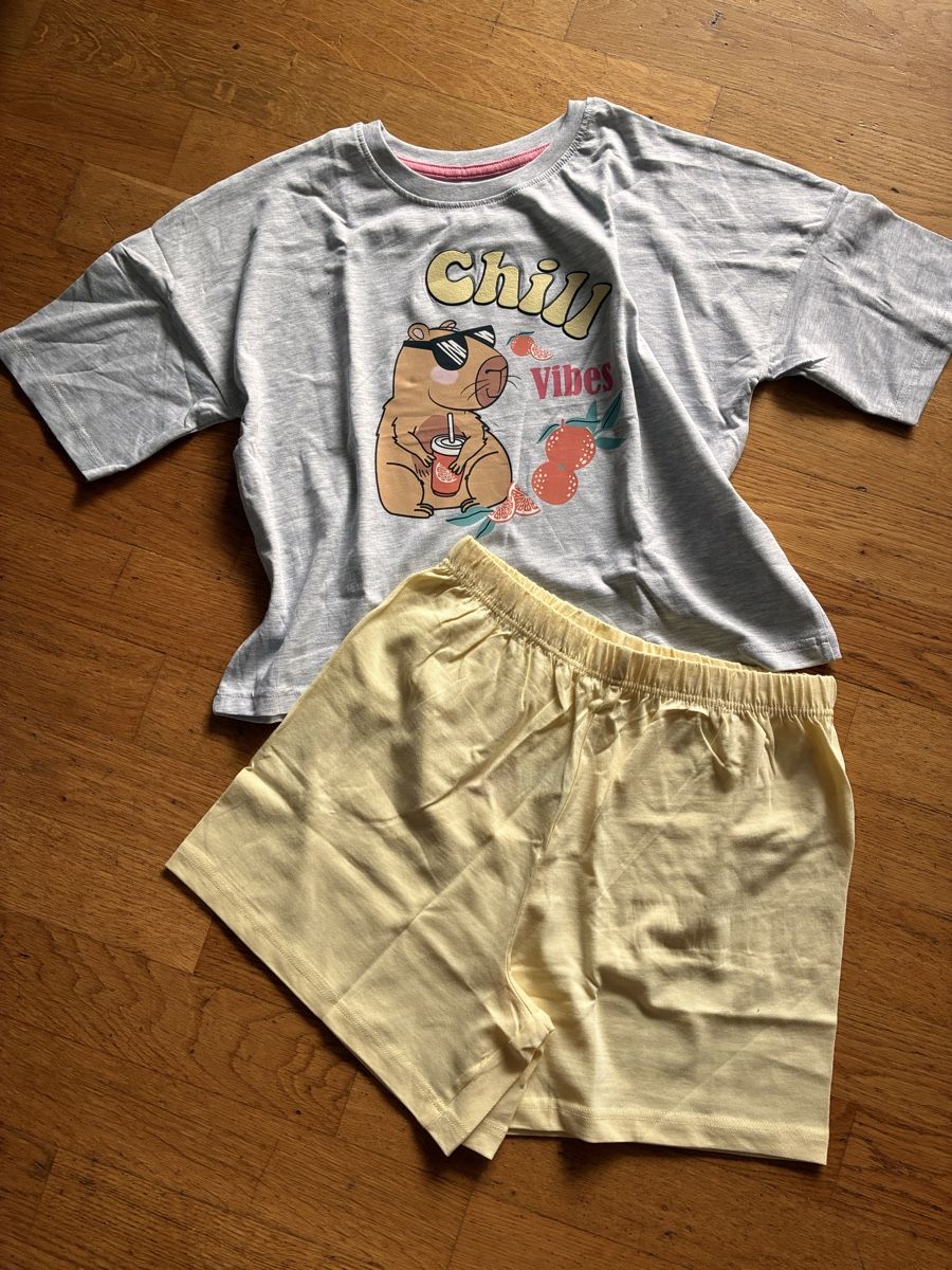 Pigiama & Simili: Tolles Pyjama Gr. 128, Neu – Nuovo (secondo la descrizione) da richterswil venduto da lunamarie001