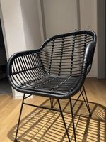 ZWEI schöne Kunst Rattansessel/ Stuhl, schwarz - top Zustand