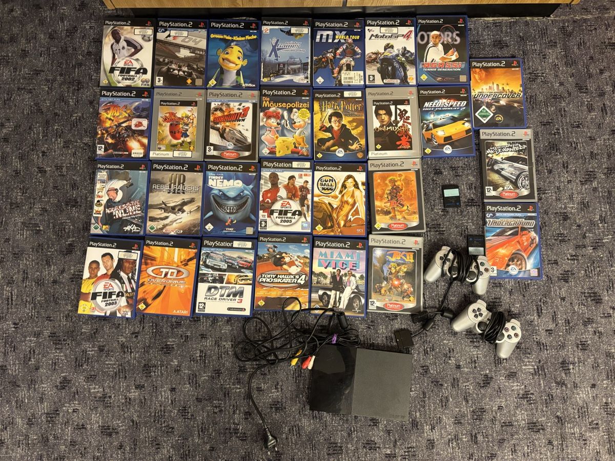 Sony Console: PlayStation 2 Slim Konsole mit 2 Controller, 29 Spiele – Usato da Brütten venduto da Swerman1984