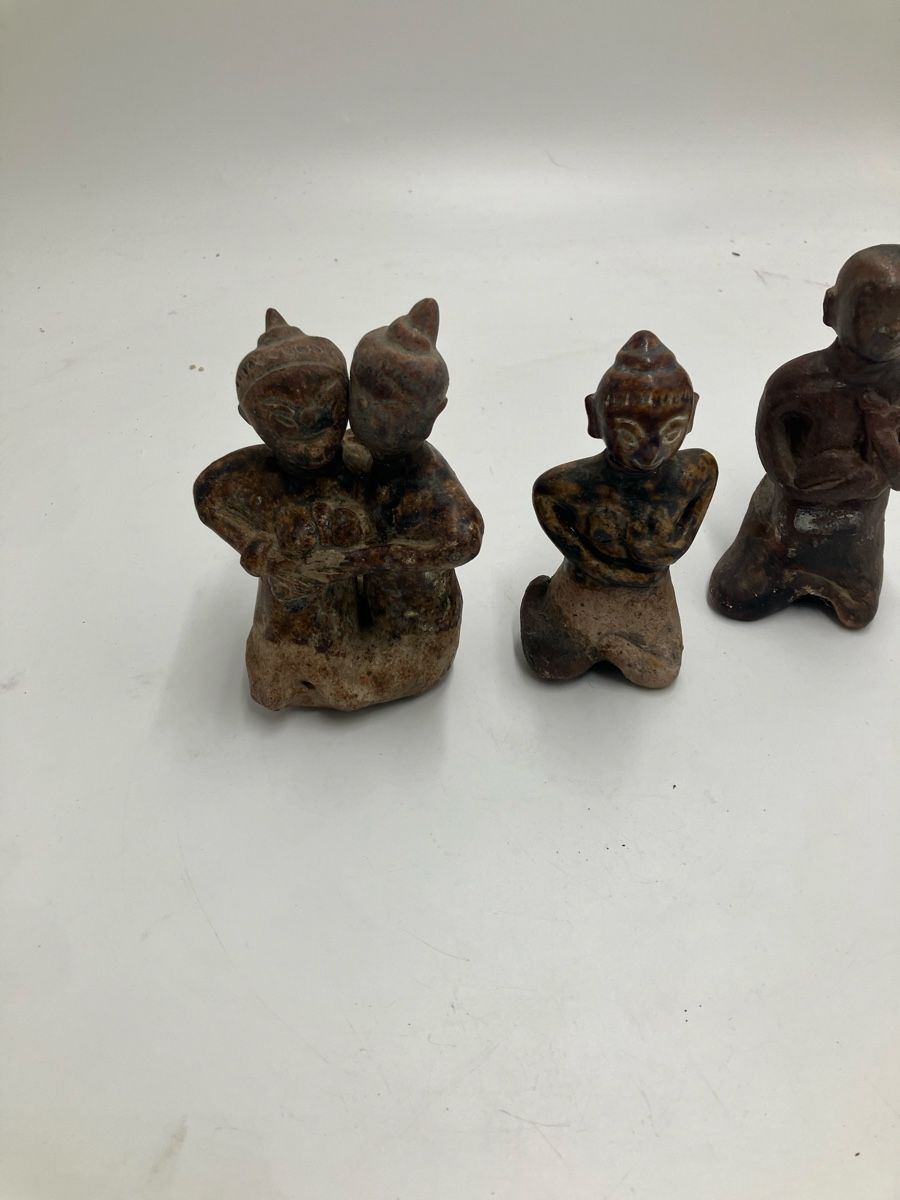 Statuette: 3 lanna Tonfiguren antik – Usato da fribourg venduto da Retroverso 1