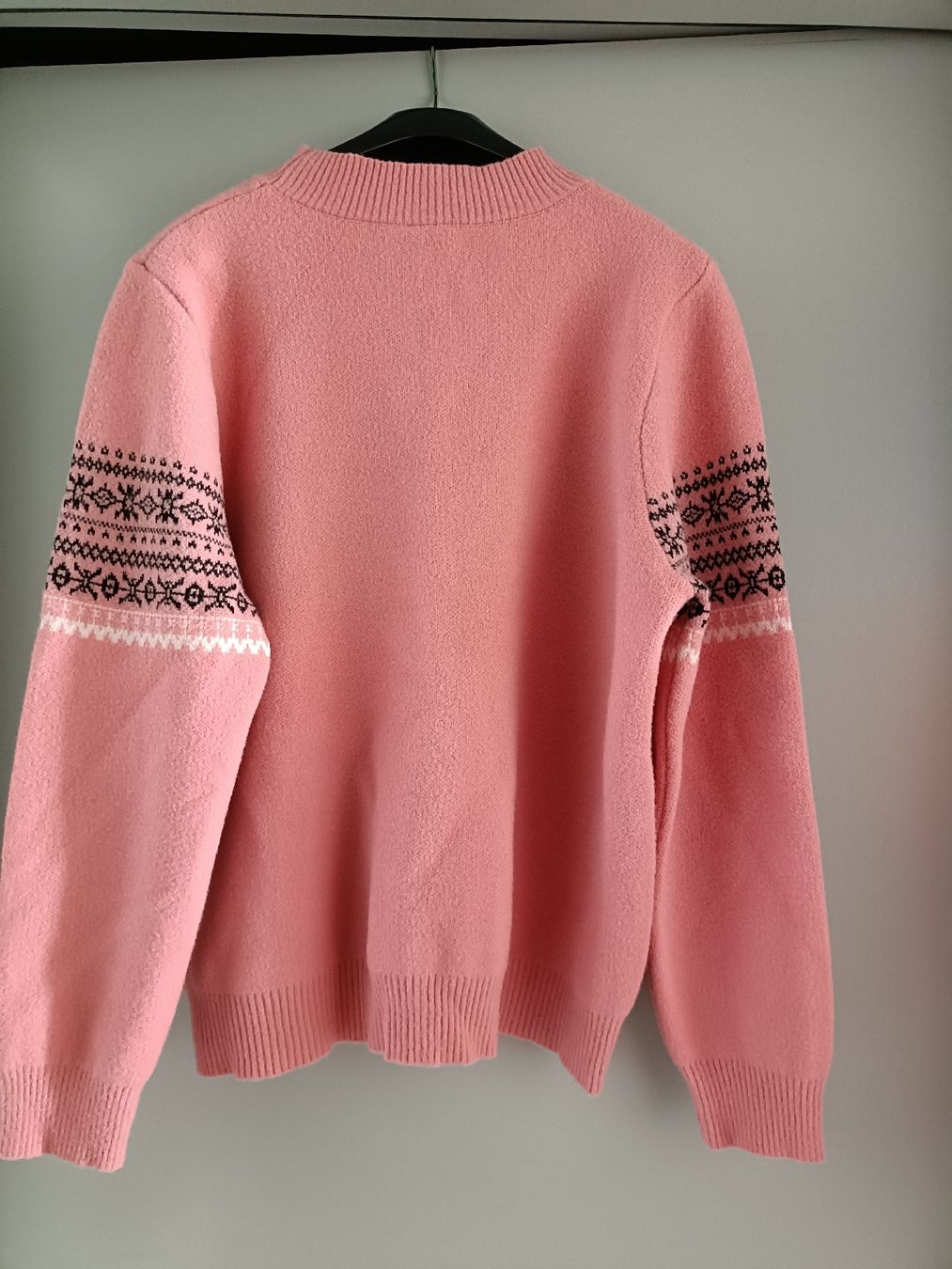 Maglioni & Felpe: Chicorée Pullover, Grösse eher L, Rosa mit Muster, Winter – Usato da Winterthur venduto da meci02 1