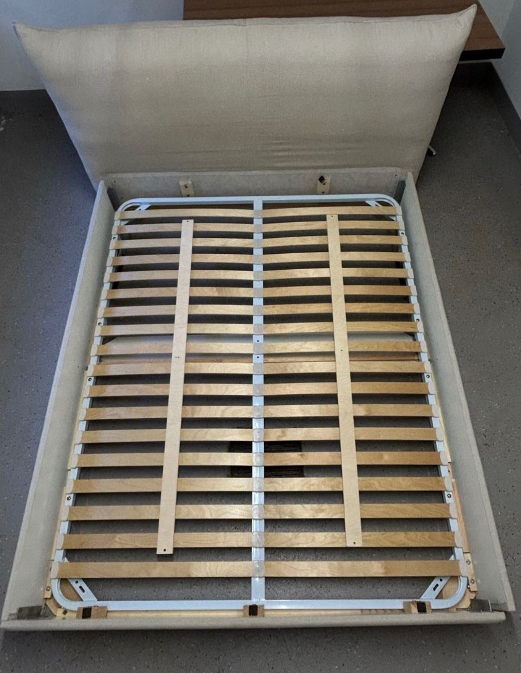 Letti: BETT 160x200 cm – Usato da Bern venduto da jea_vd2t 4