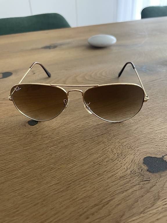 Occhiali & Lenti: Ray Ban Sonnenbrille Unisex – Usato da Röschenz venduto da Va.ni.ni 1