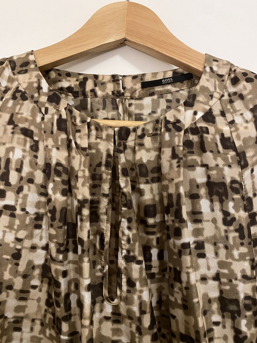 Hugo Boss Camicette: Bluse 100% Seide Hugo Boss – Usato da Zürich venduto da happycastle 1