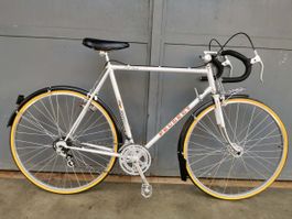 Peugeot Vintage Rennrad mit original Lichter & Schutzbleche